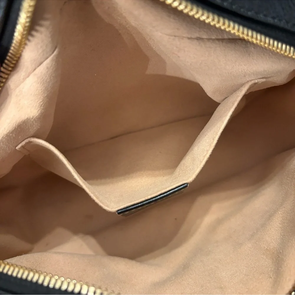 Gucci Beige and Black GG Crossbody Bag - Picture 9 of 15